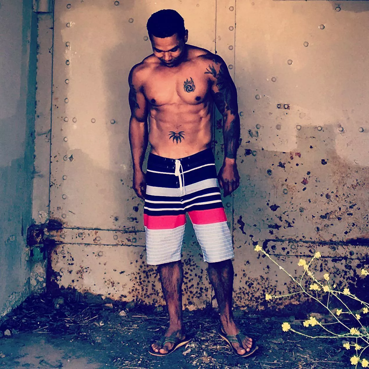 Shoot me a vote for dad bod https://legendarydadbod.com/2021/will-bolanos ??????