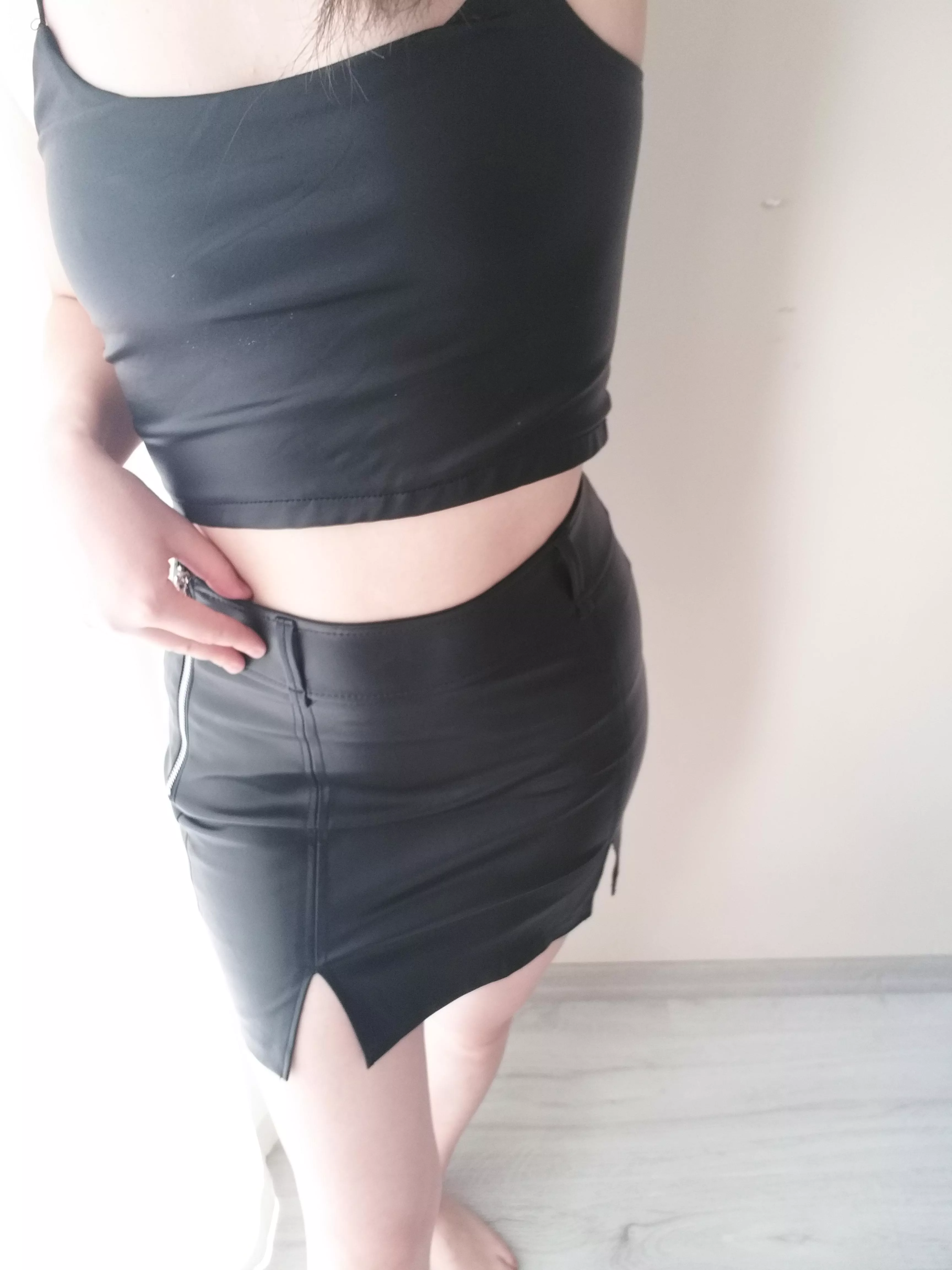 Short leather skirt 🖤