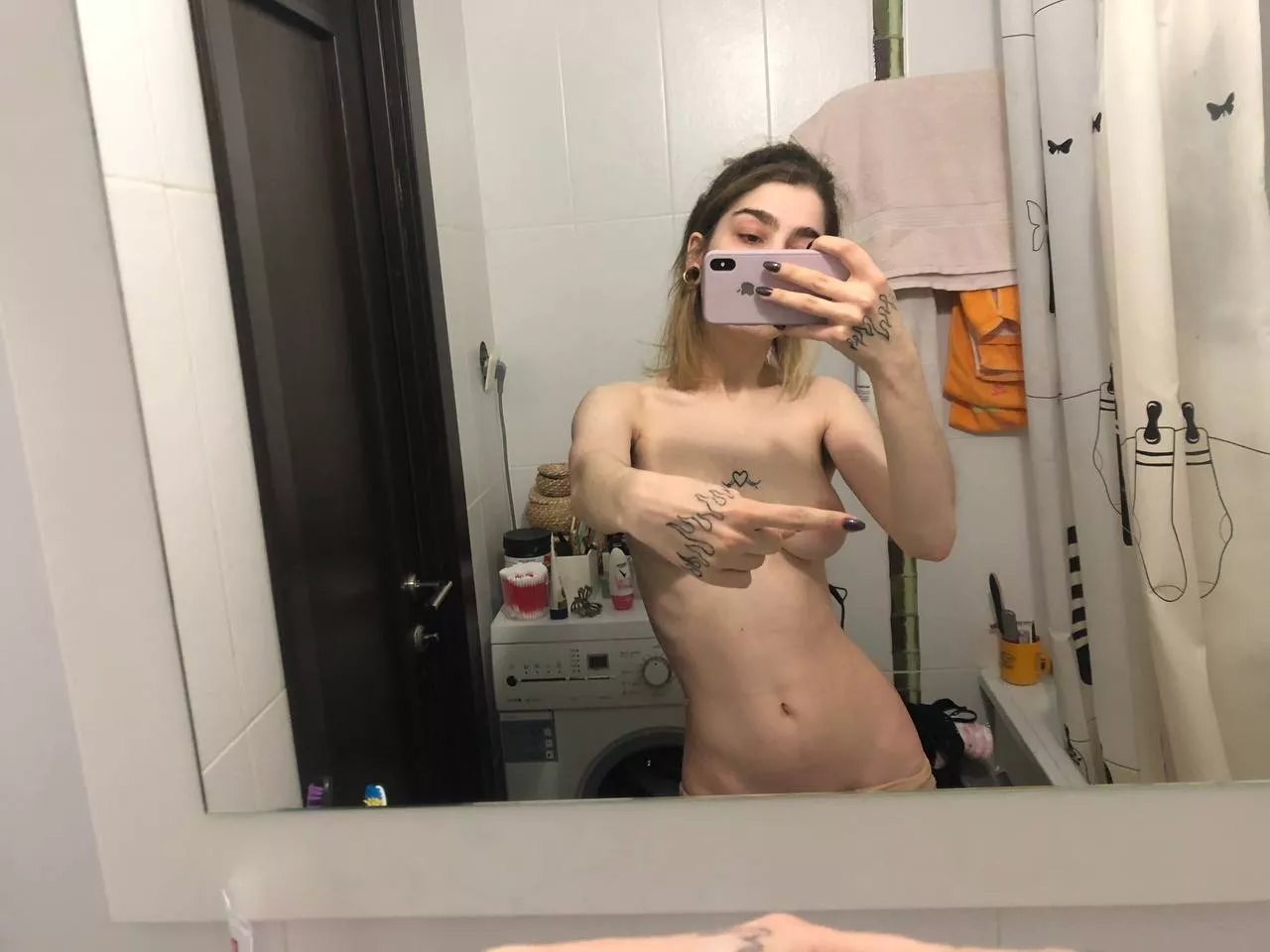 should i fuck my roommate? should i fuck my roommate?