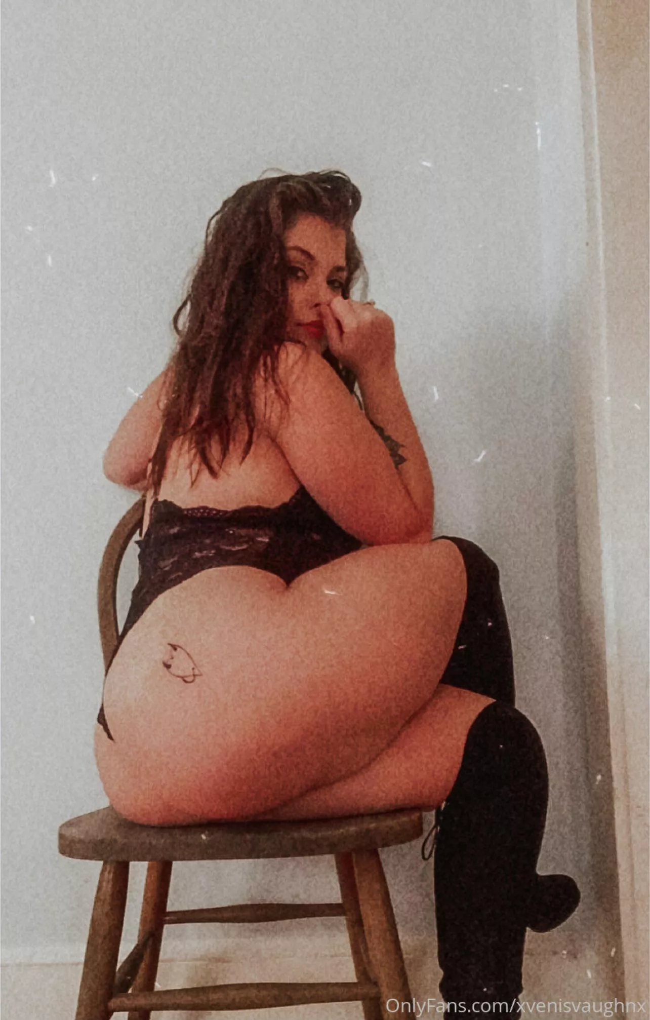 Should I get another 🍑 tat? Hit the up arrow 😋 Should I get another 🍑 tat? Hit the up arrow 😋