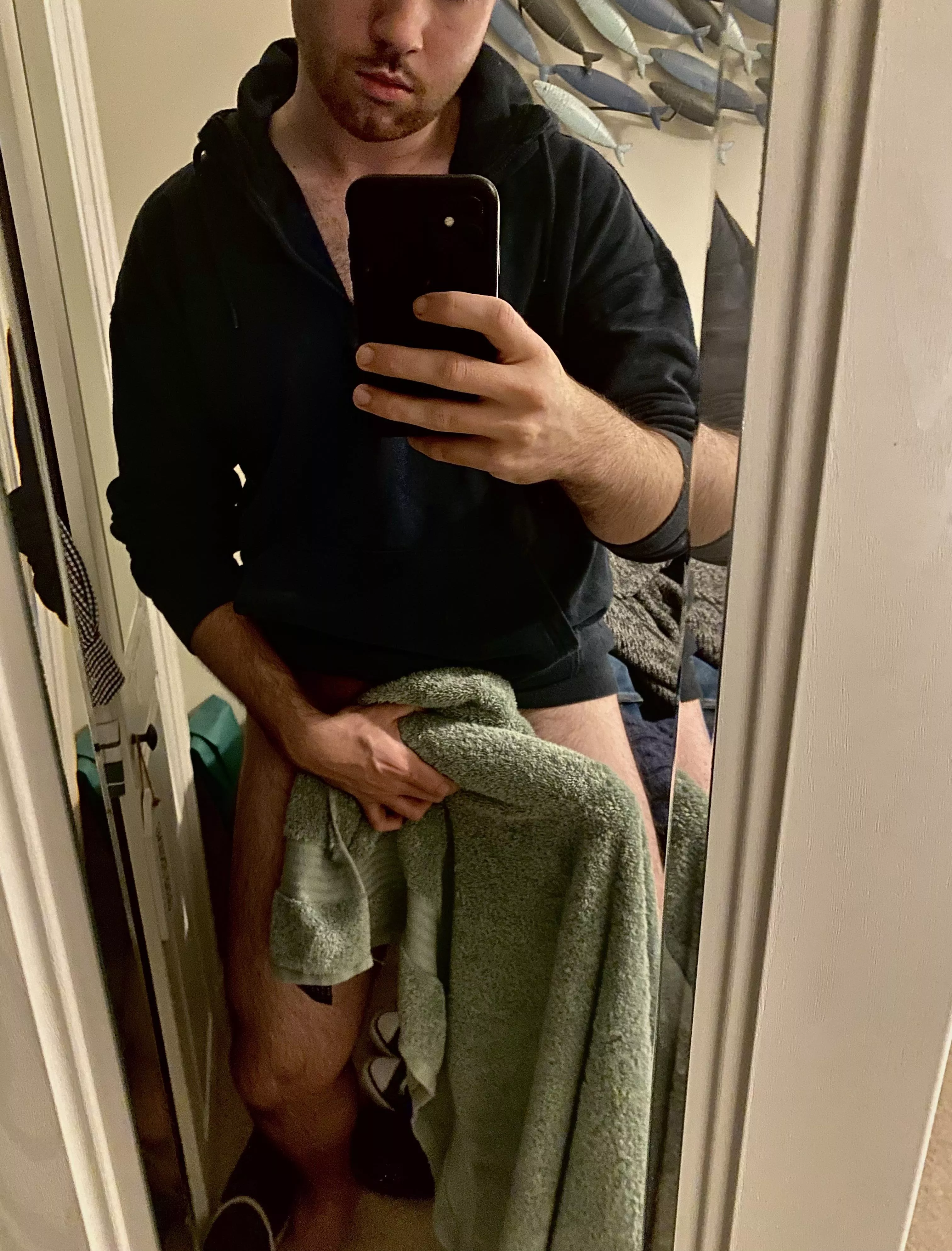 Should I let the towel slip next post?? Hit me up for some fun😉😘