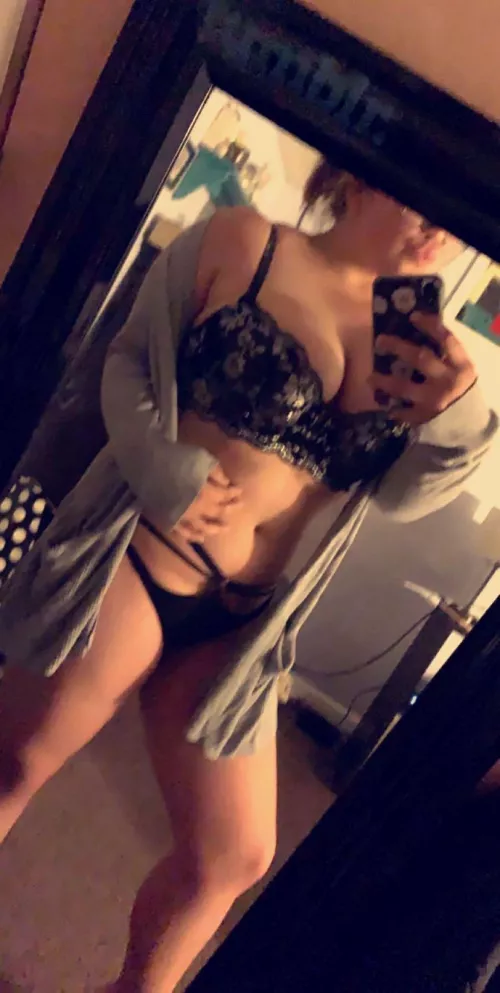 Should I post nudes?