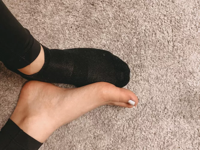 Should I take my sweaty socks off after sports or leave them on? 💦