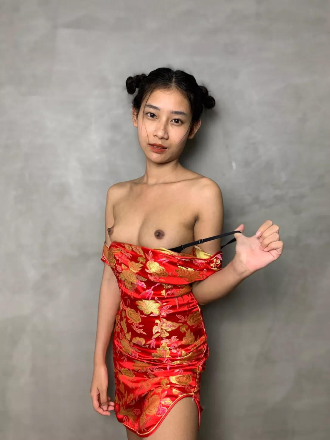 should I wear a bra, honey? should I wear a bra, honey?