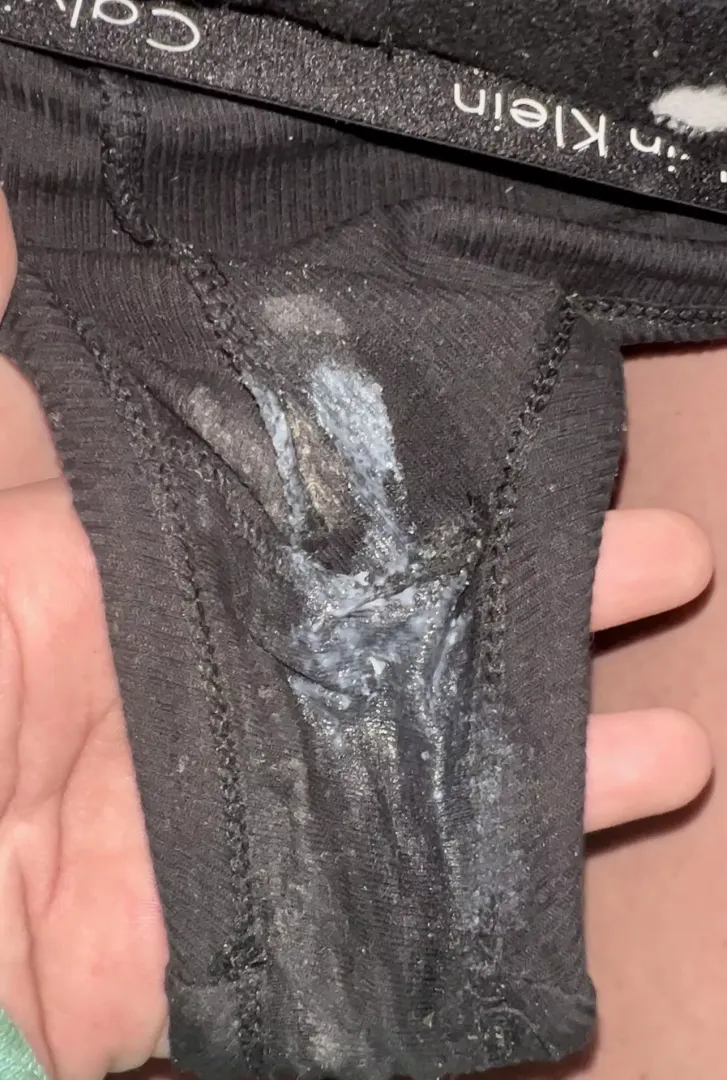 Show my pussy print love 🖤🙈