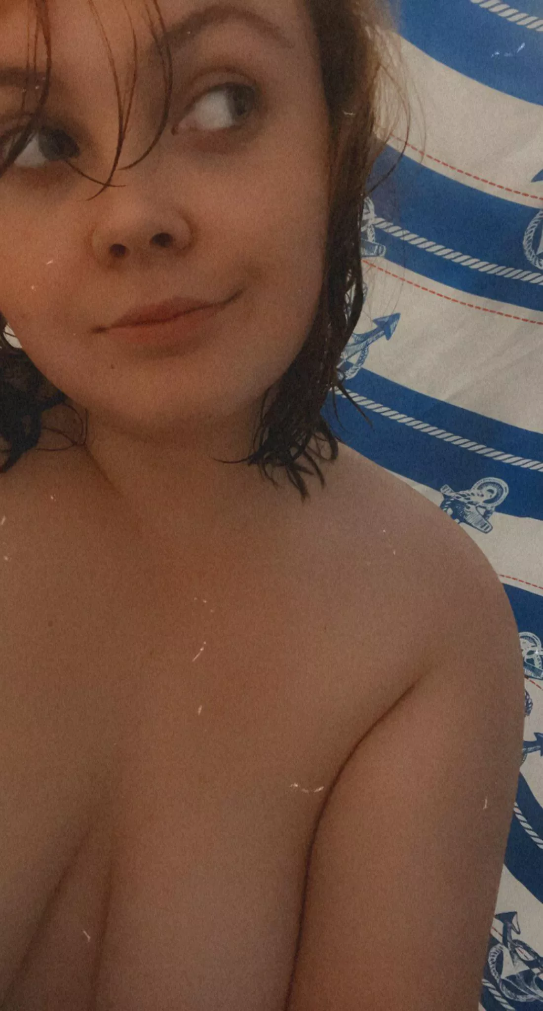 Shower selfie x Shower selfie x