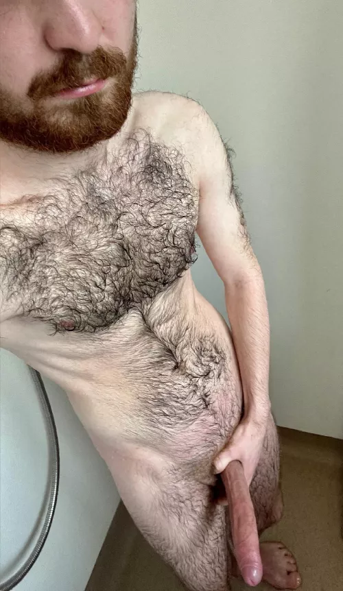 Showering otter (me) π€ͺ