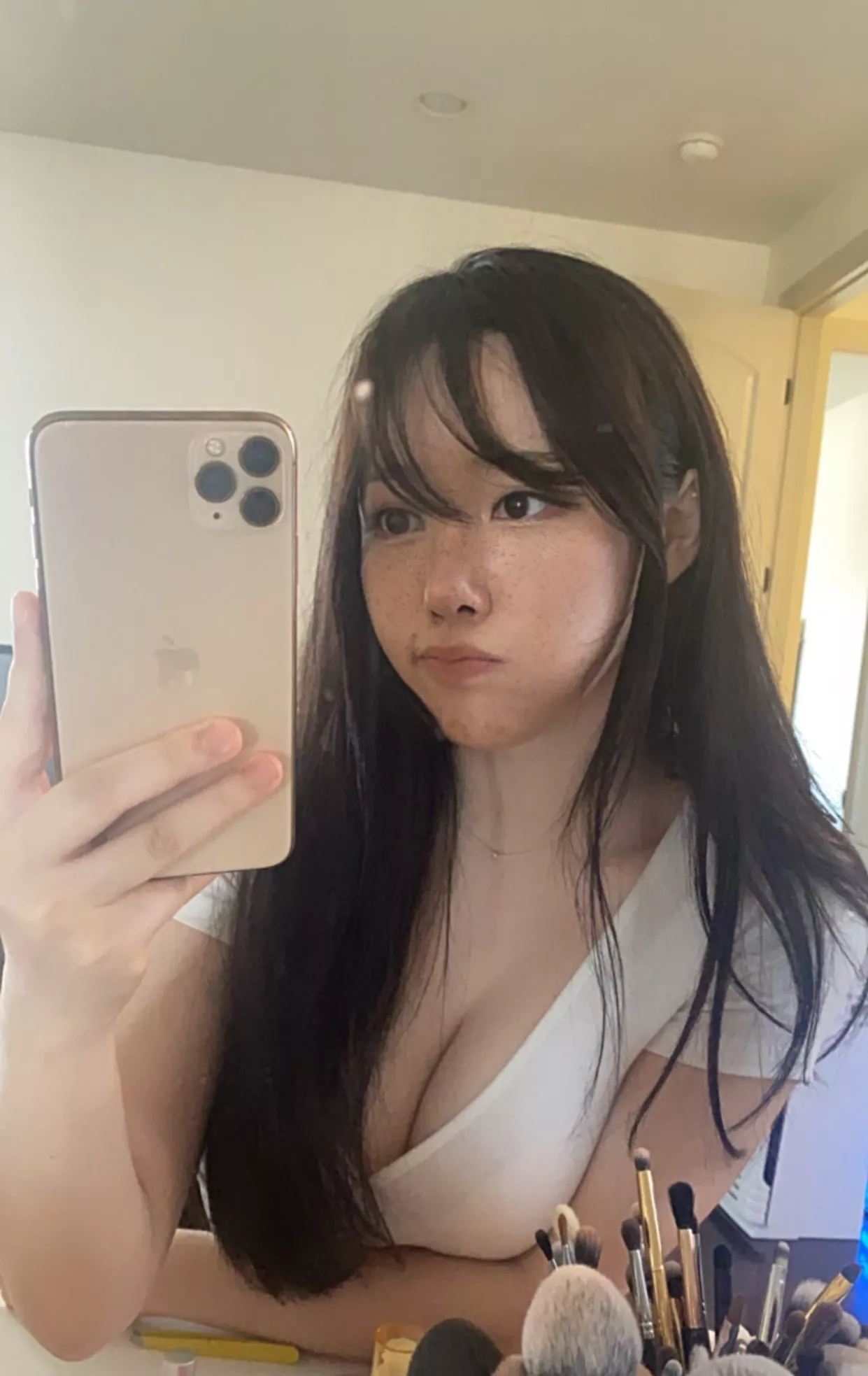 Showing off her cleavage