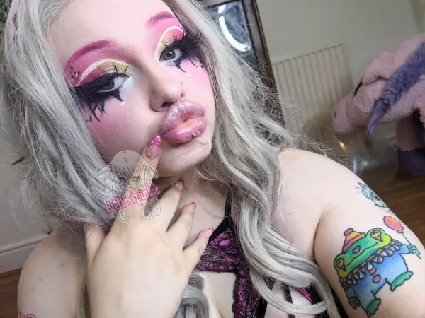 Showing off my pouty lips Showing off my pouty lips
