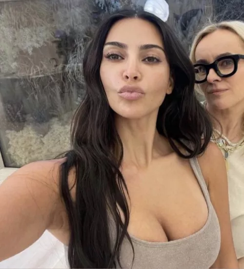 showing off that cleavage showing off that cleavage