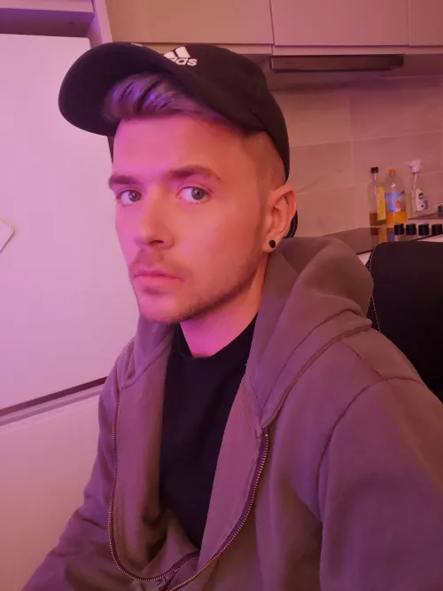 Sick of covid face🙄