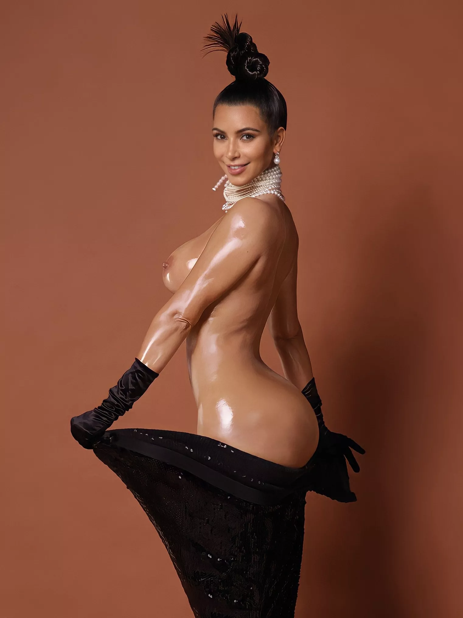 Обнаженная Kim Kardashian