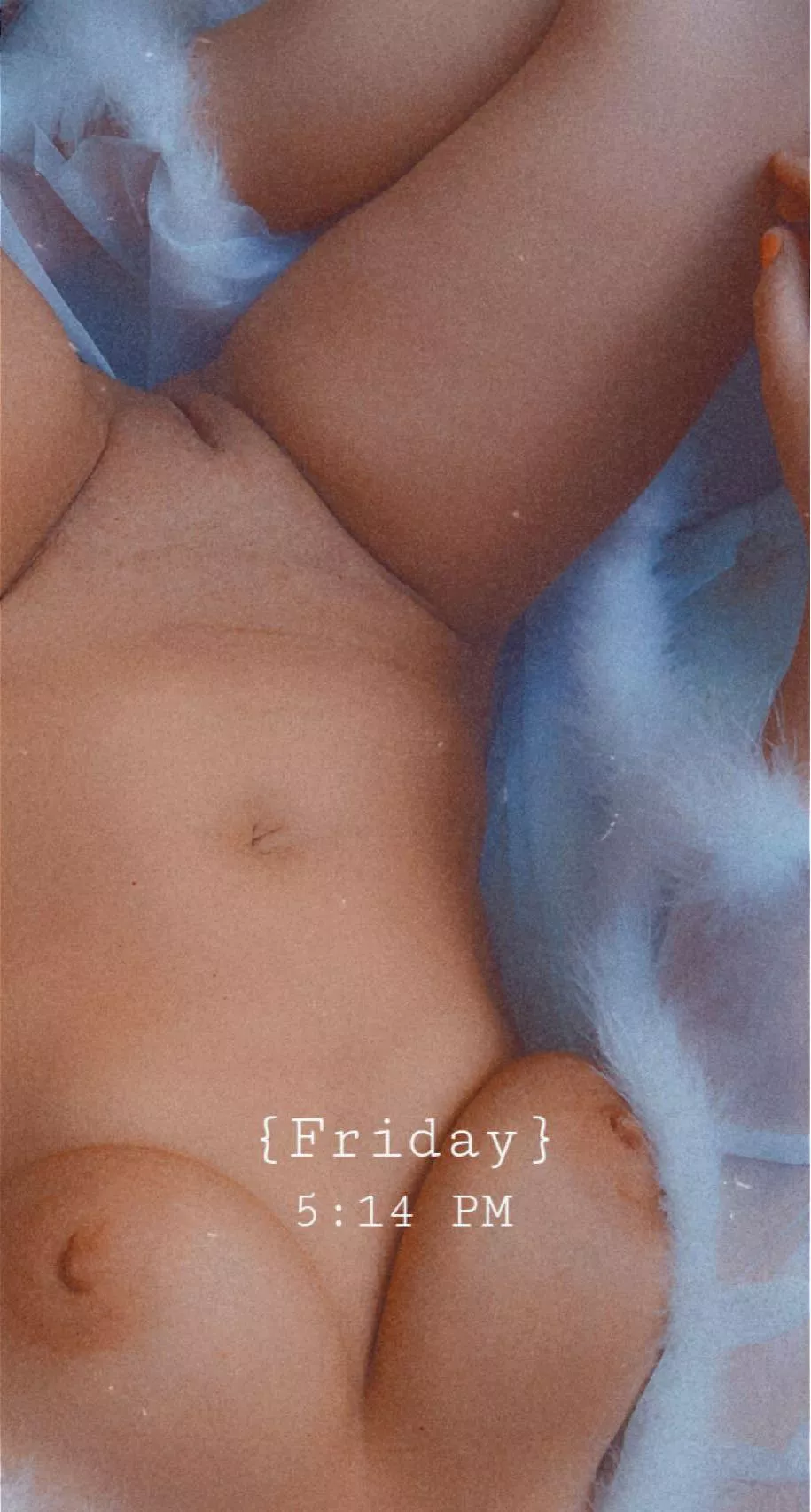 Simp + big boobs… best combo 😉 Simp + big boobs… best combo 😉