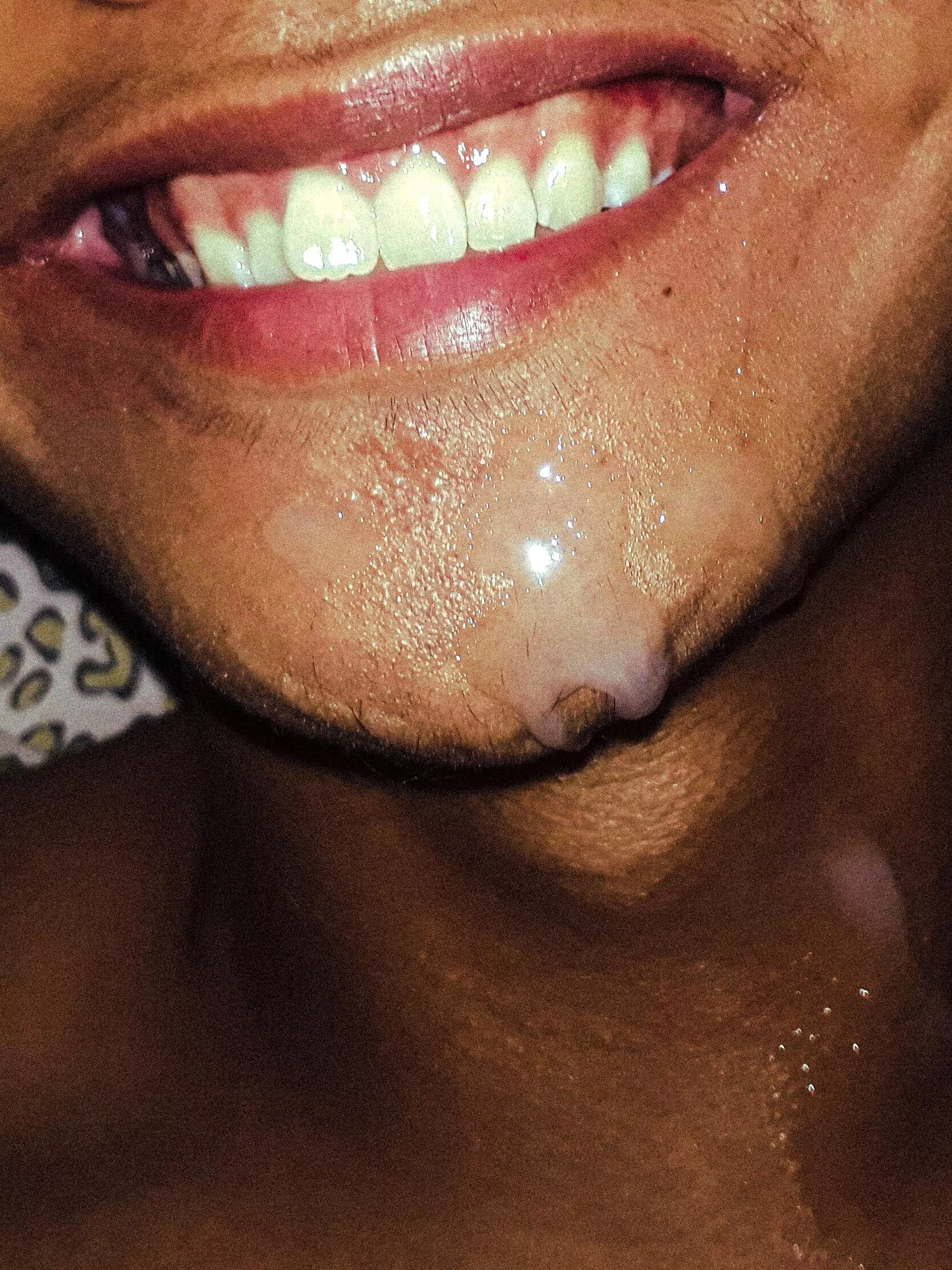 Since I've got no one to give me a good facial, I did it myself. Maybe you can do it next time?