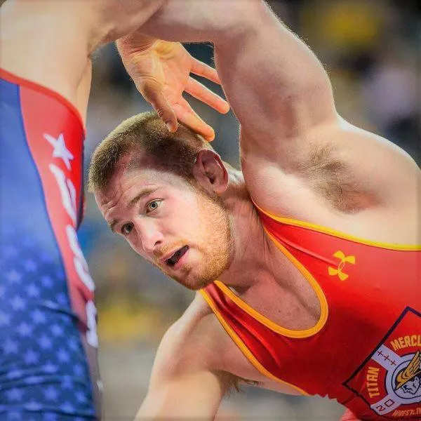 “Singlets n armpit” … “Singlets n armpit” …