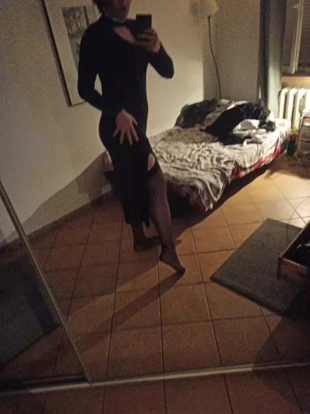 Sissy dressing right now looking for dom / chat. Kik me : NylonSissyCD Sissy dressing right now looking for dom / chat. Kik me : NylonSissyCD