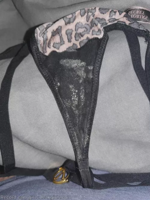 Sister left rhis VS thong in such a mess