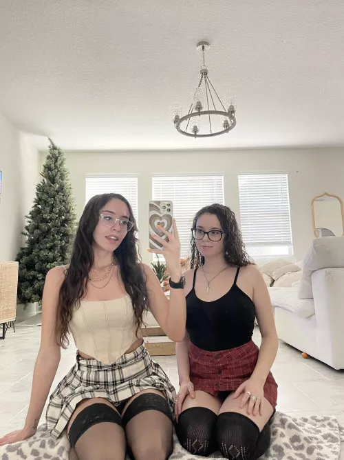 Sisters on their knees ready to please