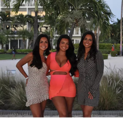 Sisters Sisters