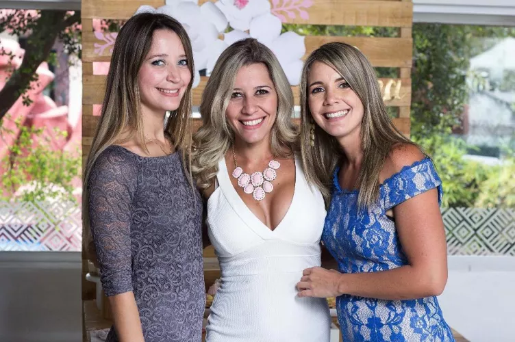 Sisters 🇻🇪 Sisters 🇻🇪