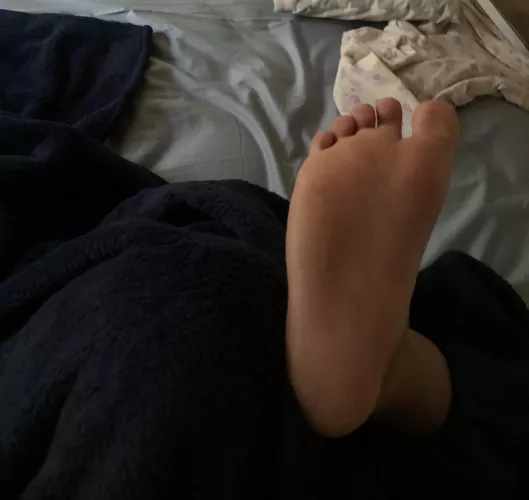 Size 13 sole waiting to be worshipped by you