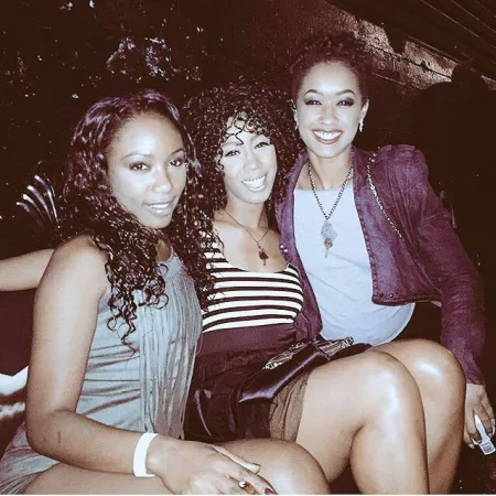 Skin w/ Chanell & Misty