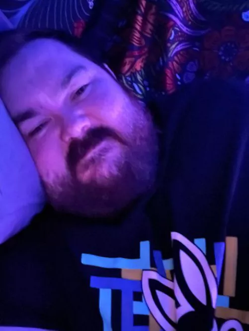 Skinny guys say hi 👋🏻 DM OPEN