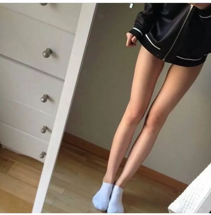 skinny legs ☺️