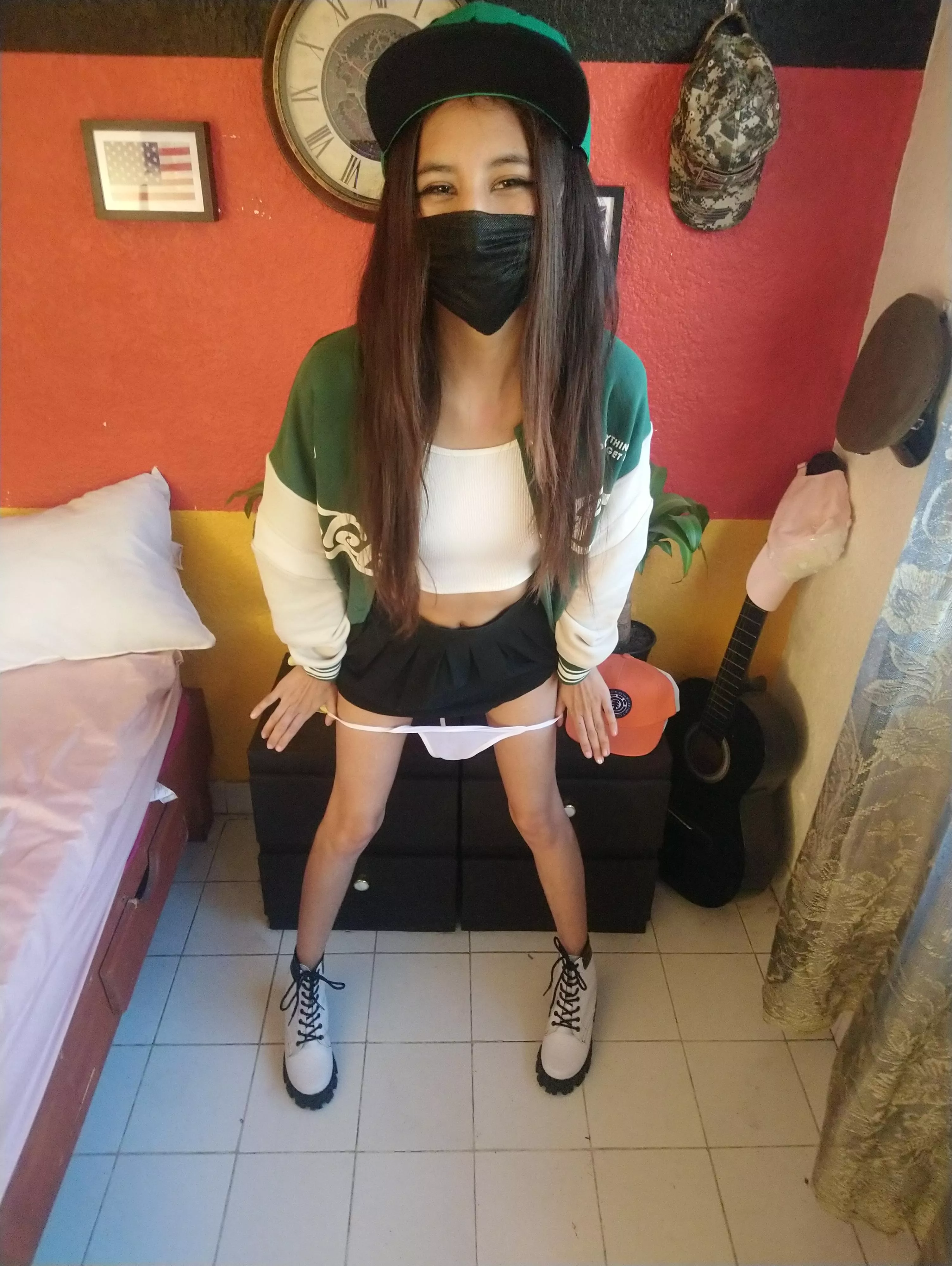 Skinny teen girl, Am I your type? Skinny teen girl, Am I your type?