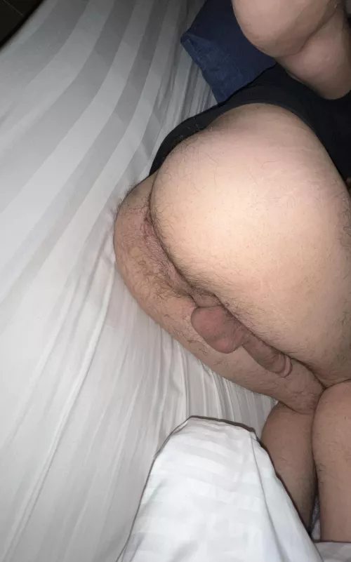 Sleeping pose