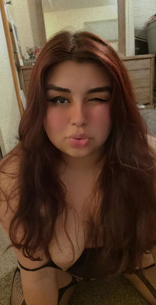 slide that cock between these lips 💋