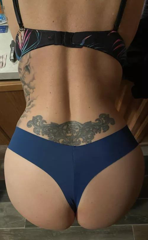 Slide them to the sideโฆclick the link in my Bio and cum see me ๐