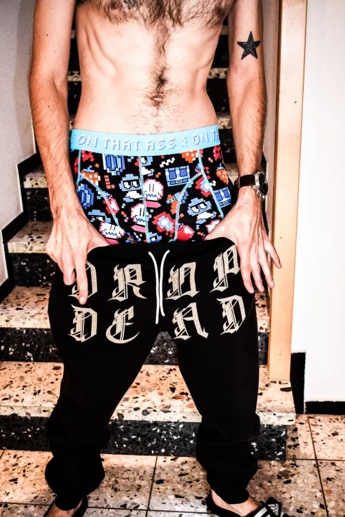 Slim, Toned, Tattooed, Kink & 420 friendly ๐ณ๏ธโ๐, 300+ posts ๐ธSend requests ๐ค Be sure to engage ๐ Cheap promos on my free just get in touch๐ฏ