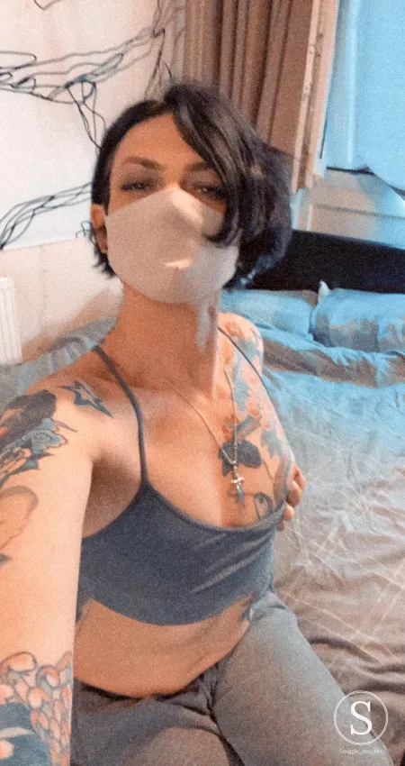 Small boob lovers sign here plsβ¦. Small boob lovers sign here plsβ¦.
