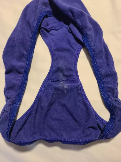 Small cum stain :)