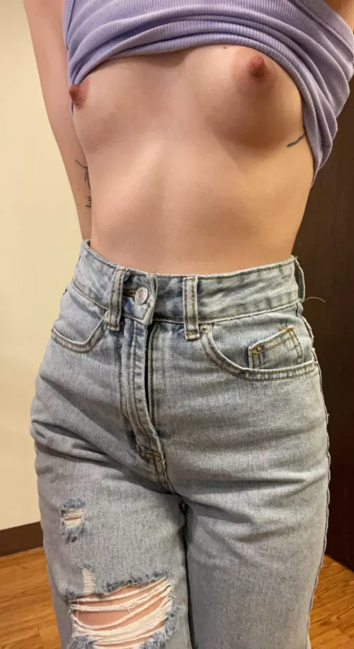 small perky tits for theโฆwin? ๐ฅบ๐