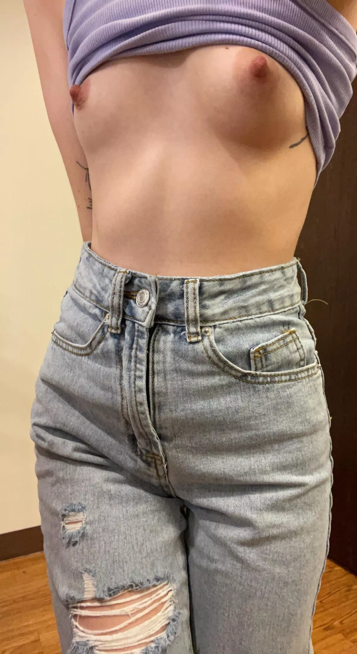 small perky tits for the…win? 🥺💛