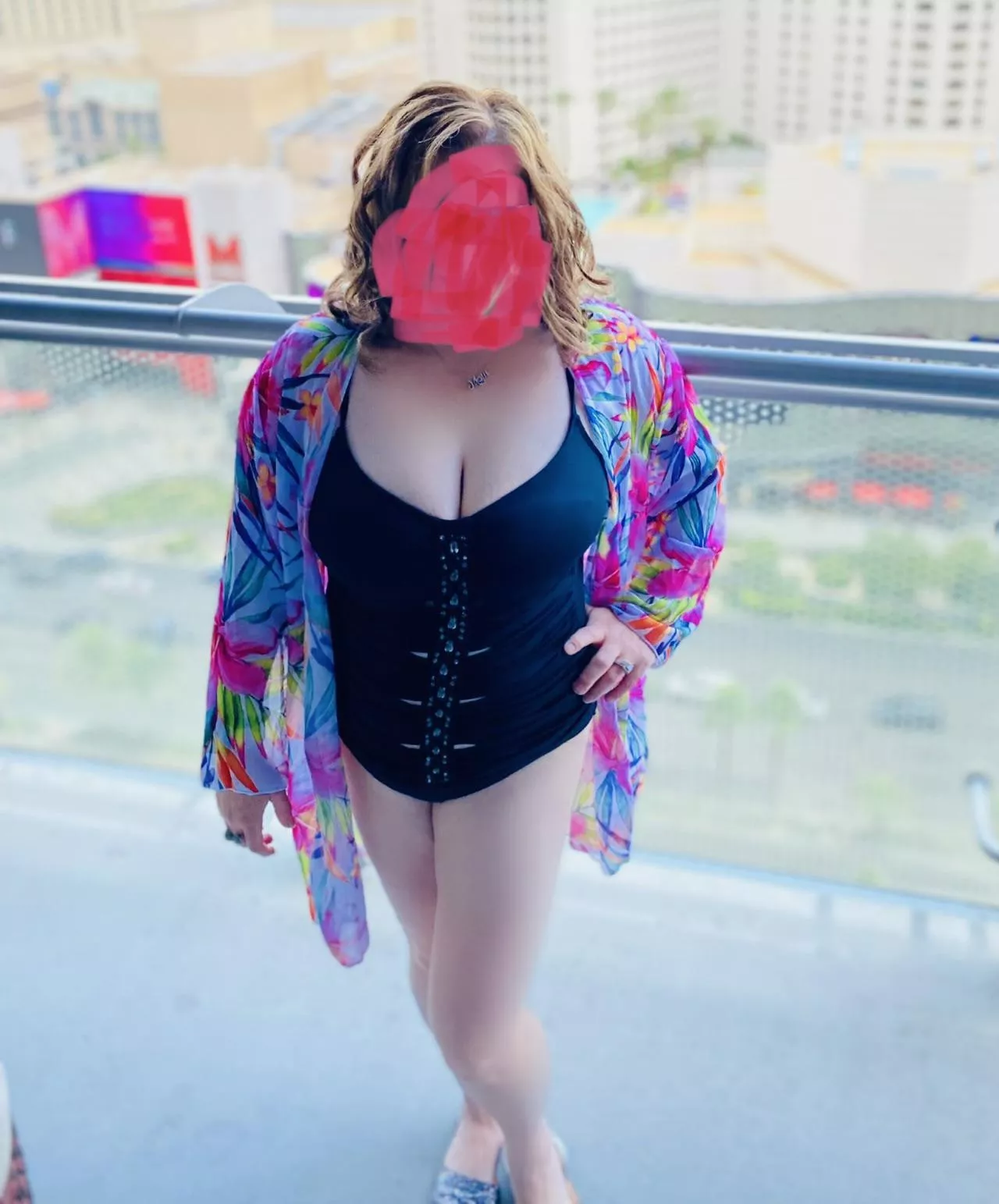 Smash or pass? Be nice and I’ll post boobs!