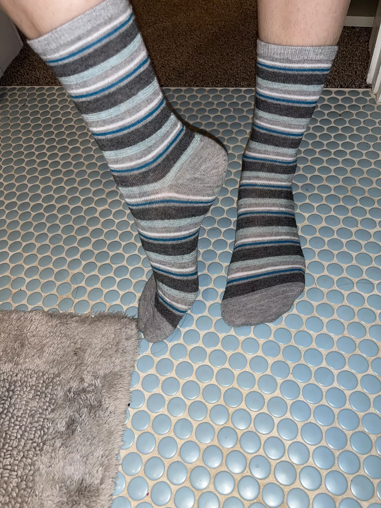 smell my dirty stinky socks babe