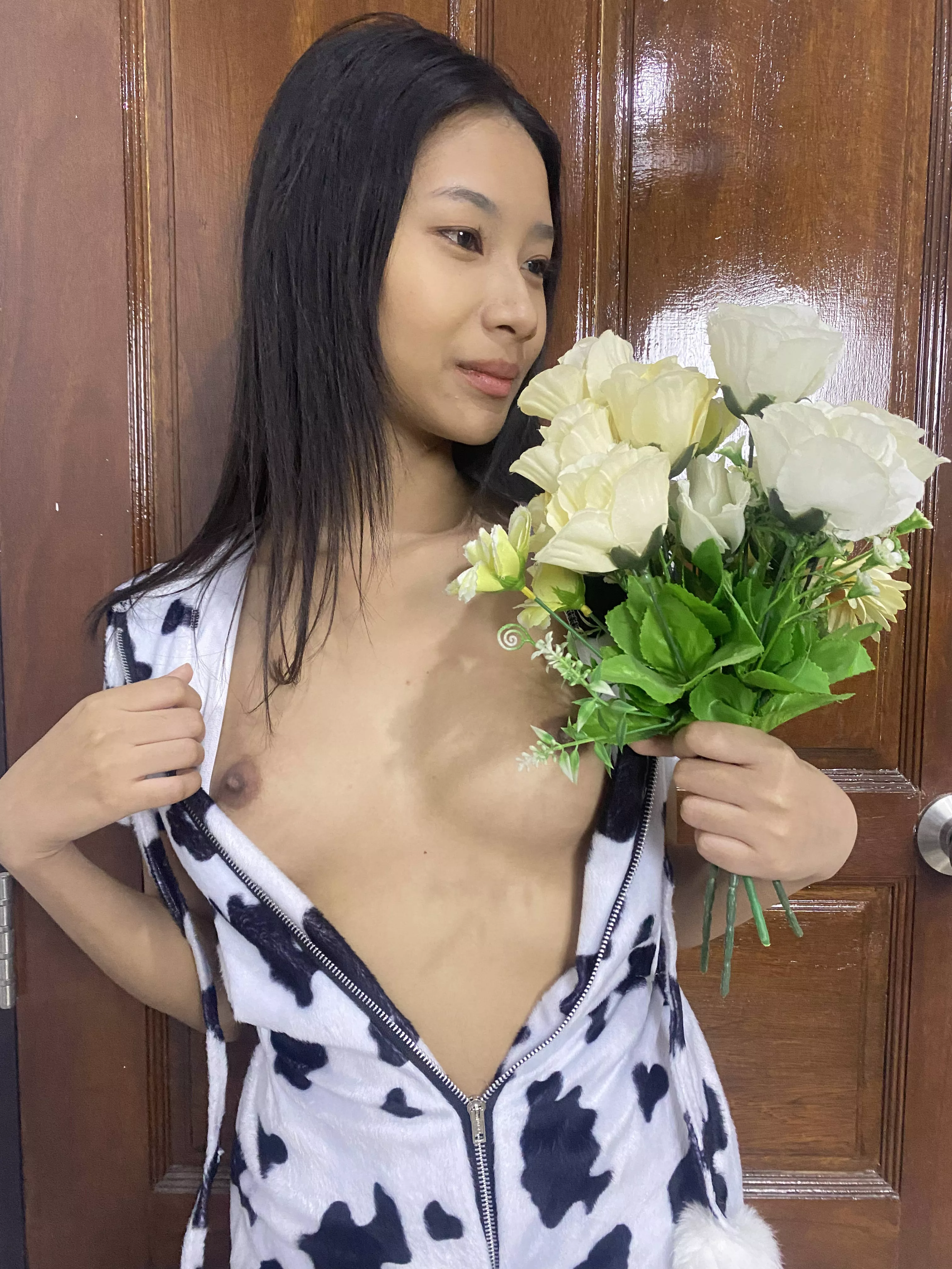 Smell some fresh fragrant from this flower, make my day 🌼