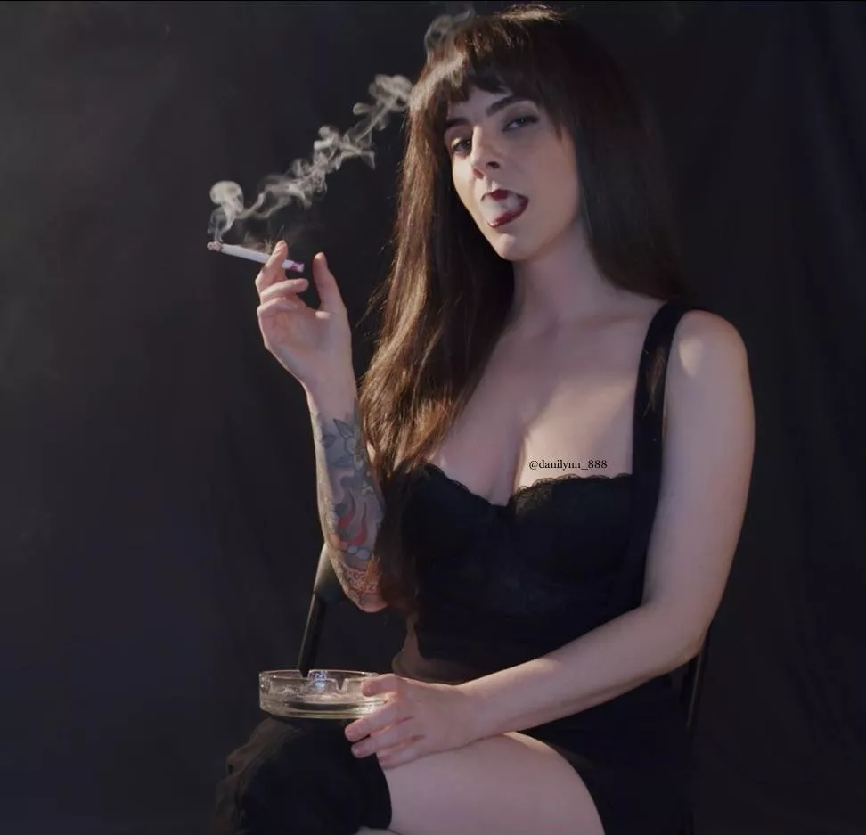 Smokey kisses my loves ππ¨π¨π¨ Smokey kisses my loves ππ¨π¨π¨