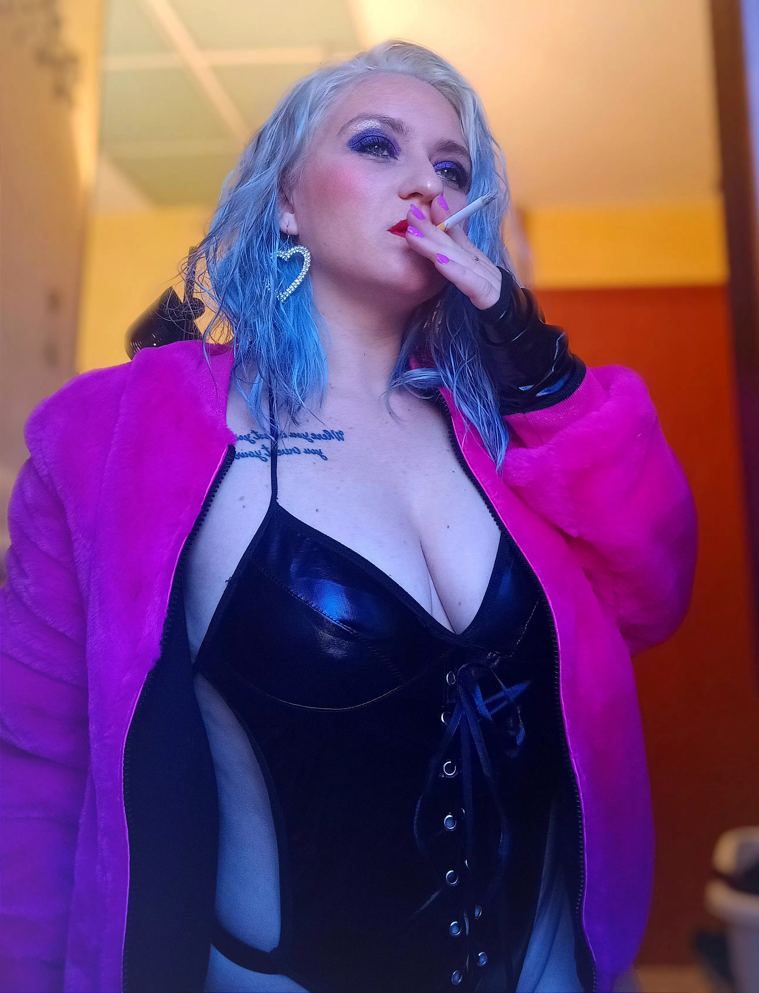 Smoking makes me free Smoking makes me free