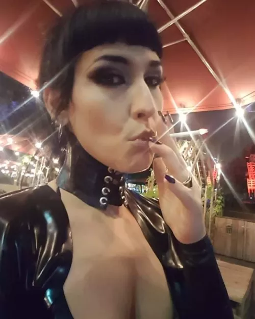 Smoking shot just for you pervs ๐ค๐ค๐ค