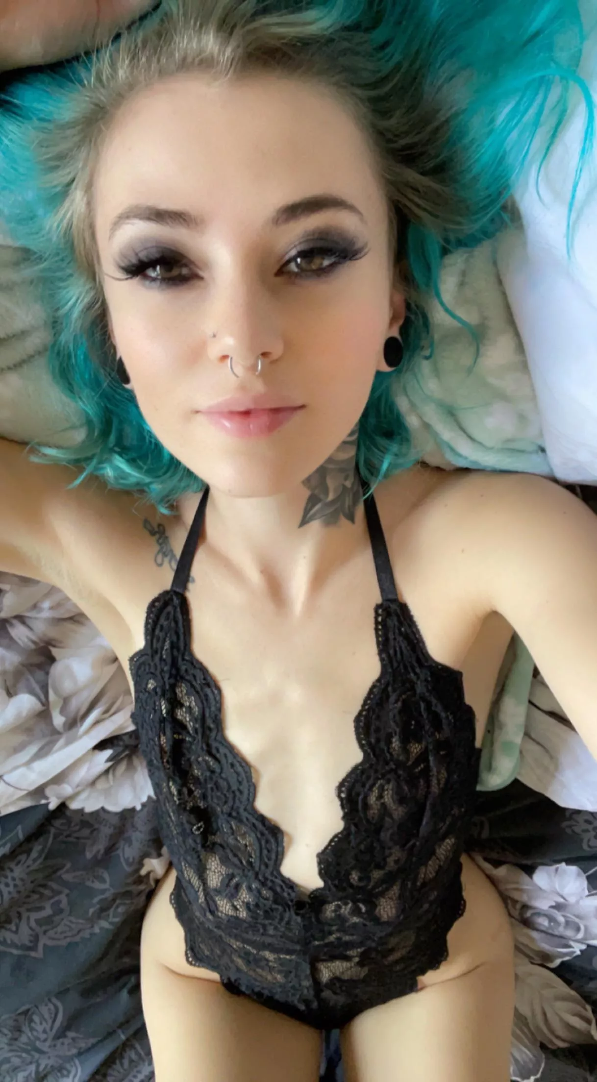 smol tiddy gf but with mommy hips