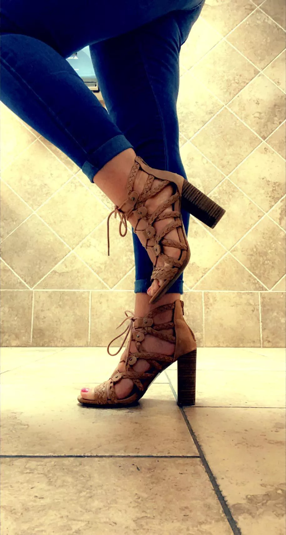 Smooth feet trapped in straps! Send help! Smooth feet trapped in straps! Send help!