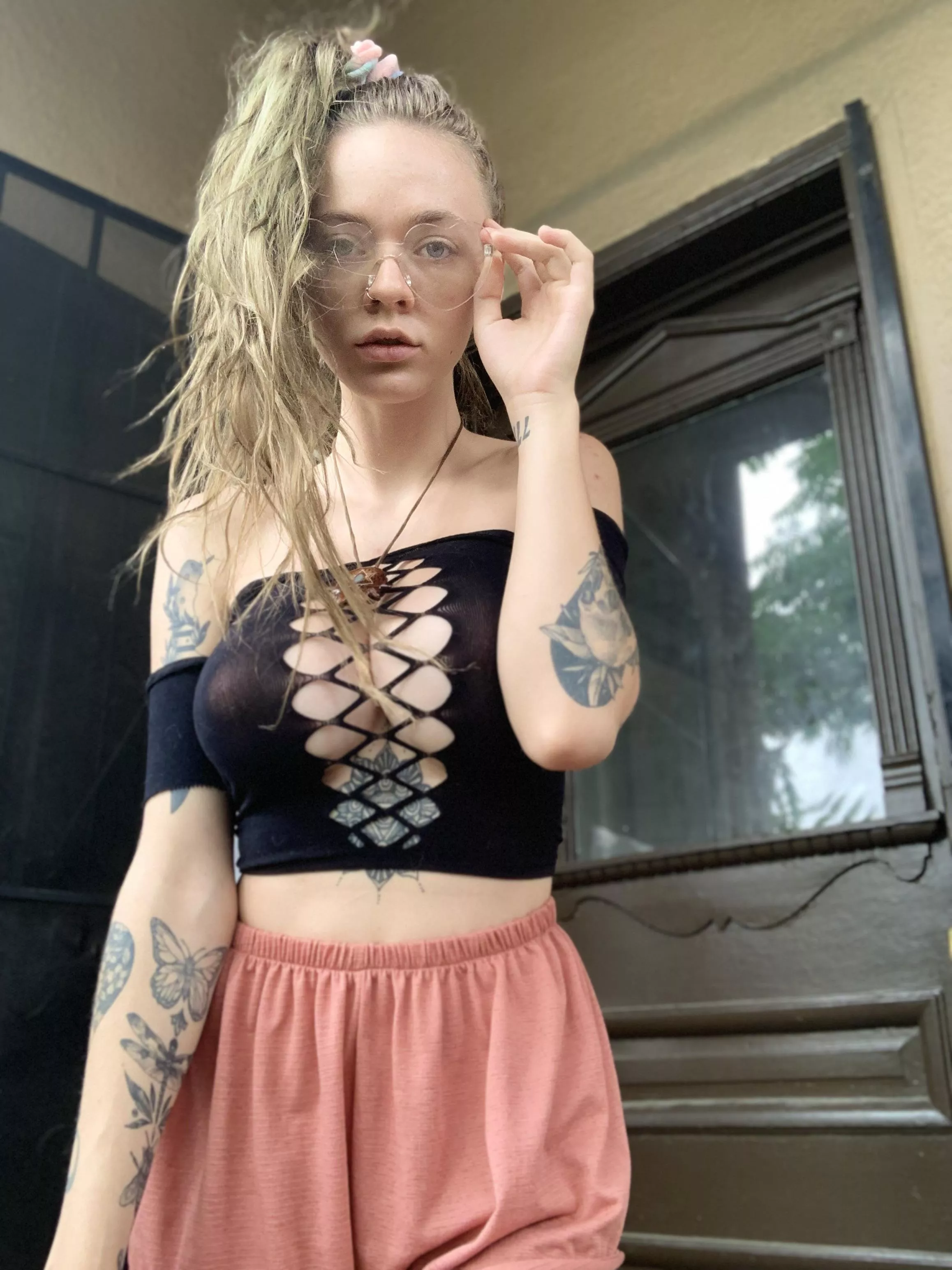 sneak peek to my outfit for this weekend 😈 sneak peek to my outfit for this weekend 😈