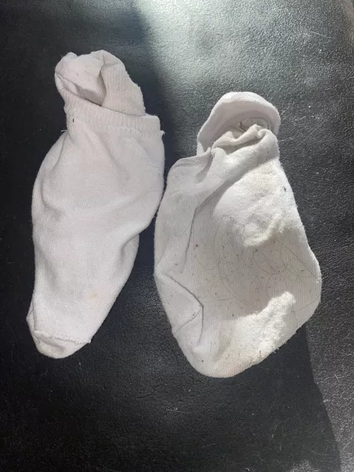 Sniff my smelly socks ❤️