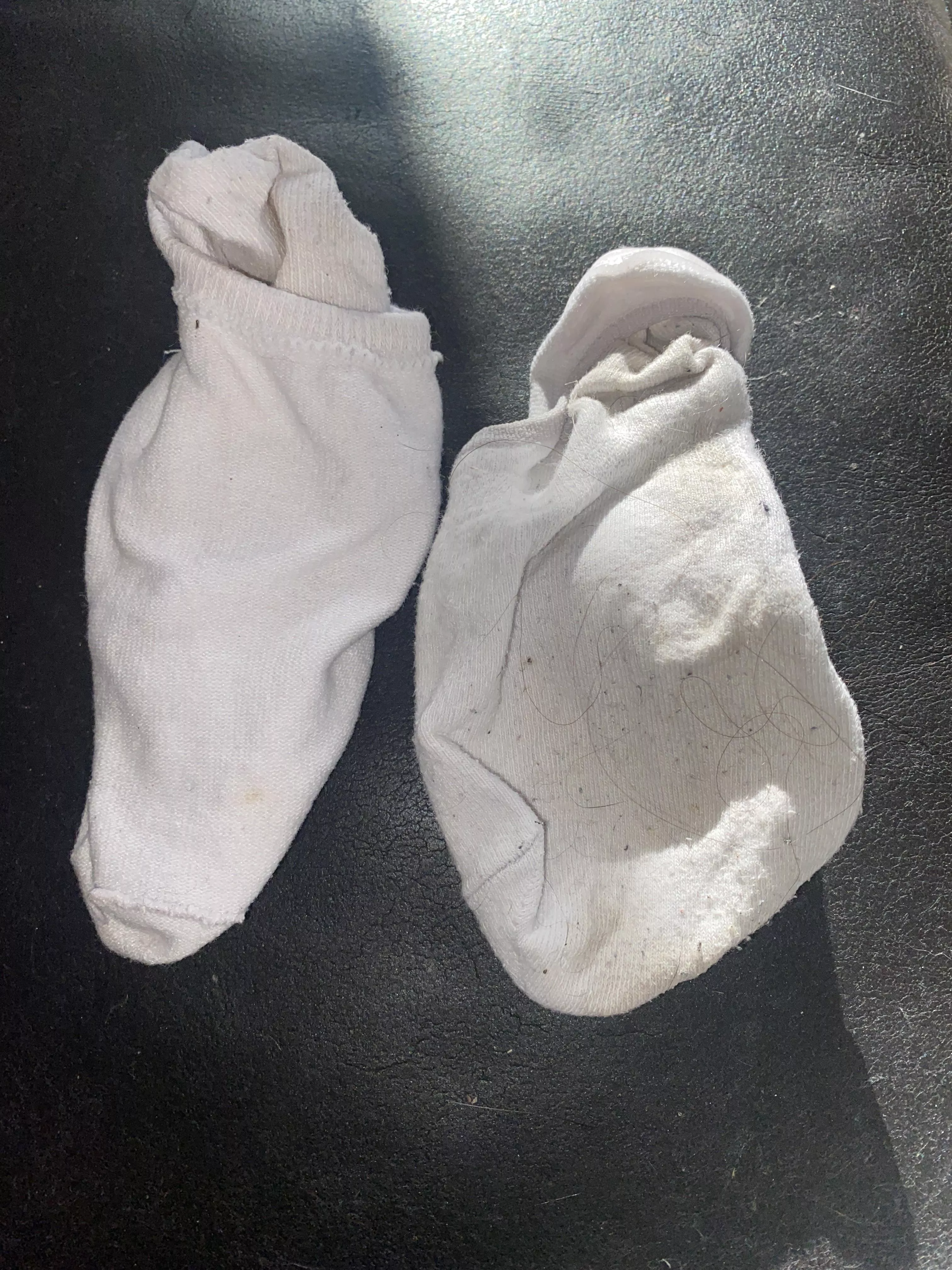 Sniff my smelly socks ❤️