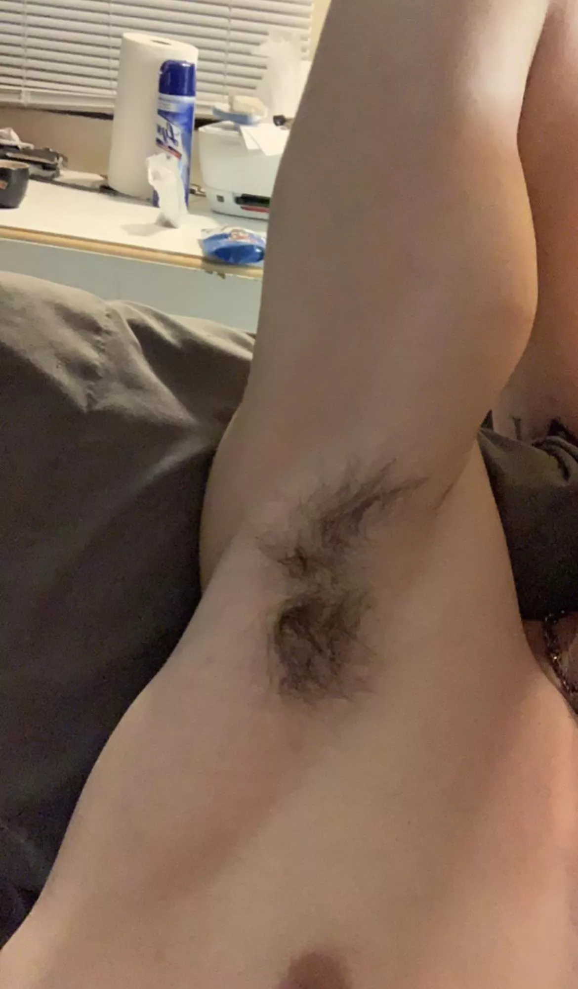 Sniff your armpits rn and tell me what they smell like in detail 😏😏…