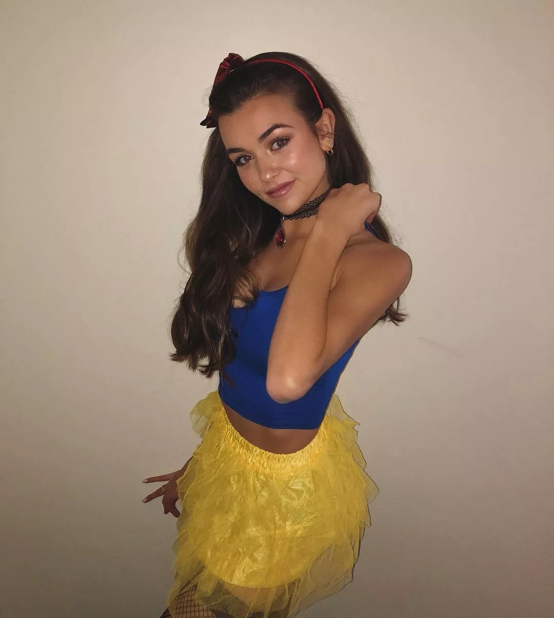 Snow White Snow White